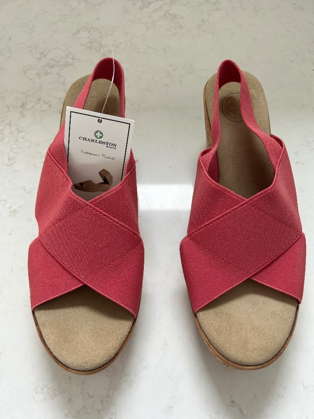 NWT Charleston Shoe Co. Med Platform Wedge in Coral Sz 10